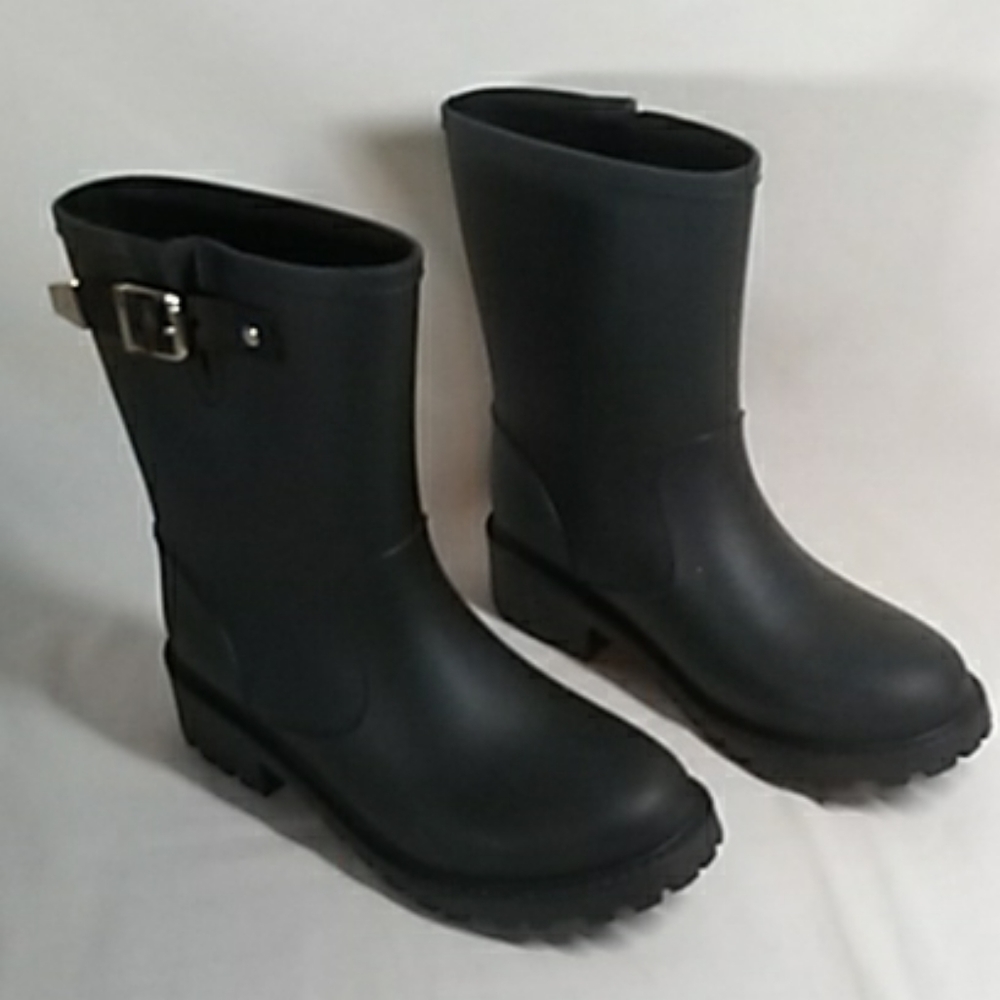 Forever 21 Rain boots